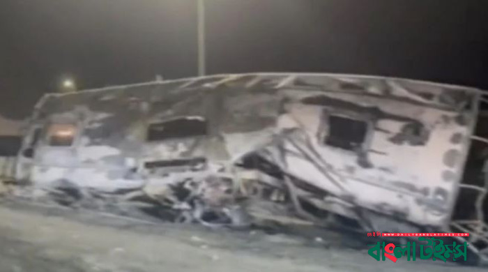 সৌদিতে বাস উল্টে নিহতদের আটজন বাংলাদেশি